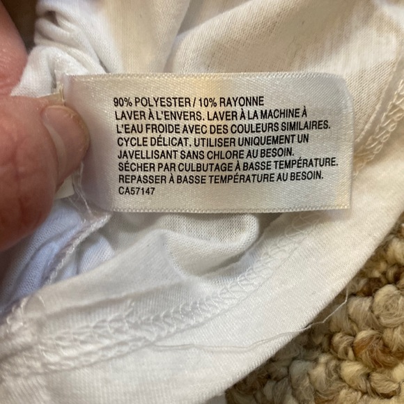 Mossimo white tank top with rainbow heart - Picture 4 of 5